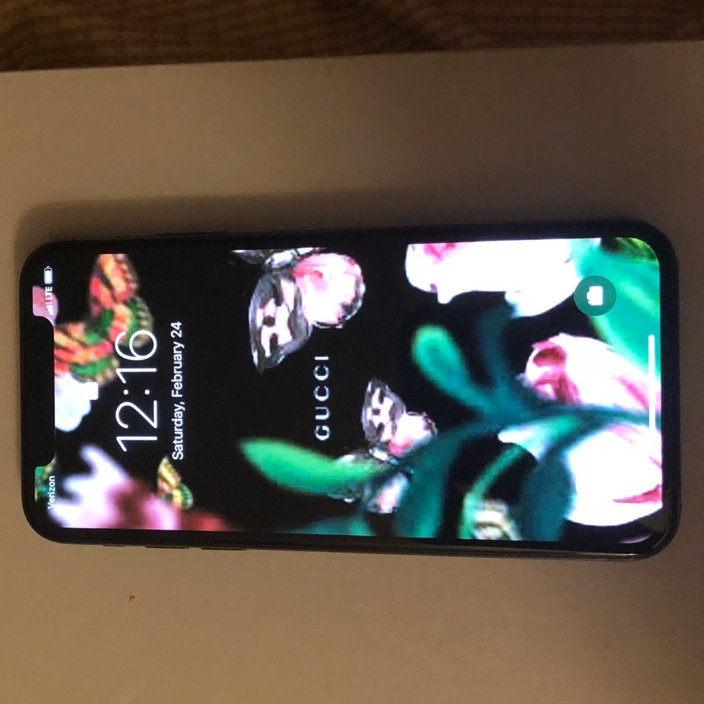 iPhone X
